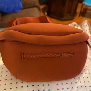 DAGNE DOVER ace fanny pack goody